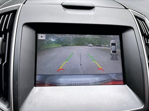 Used 2018 Ford Edge SEL w/ Equipment Group 201A FWD image 13