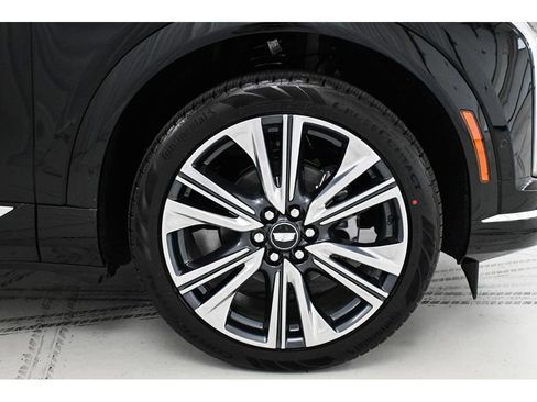 New 2026 Cadillac Optiq Luxury 2 AWD/4WD image 8