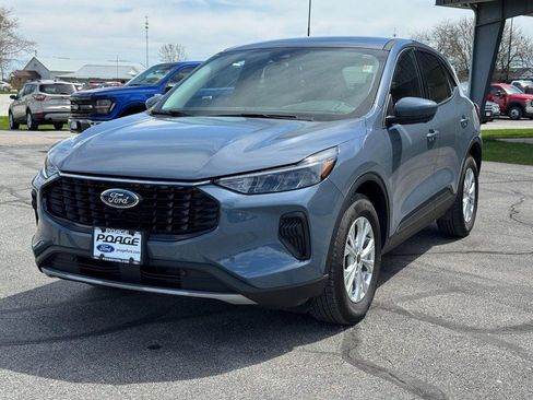 Used 2023 Ford Escape Active w/ Tech Pack #2 AWD/4WD image 8