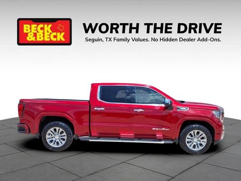 Used 2024 GMC Sierra 1500 Denali w/ Technology Package AWD/4WD image 4