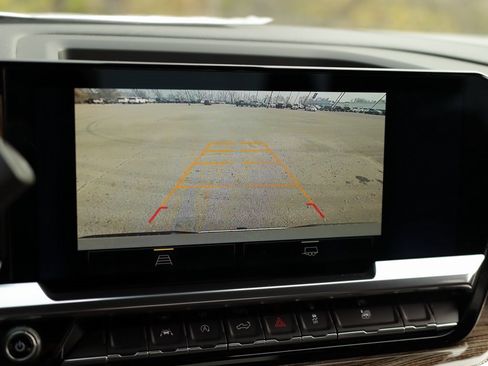 Used 2023 Chevrolet Silverado 1500 LT w/ Protection Package image 16