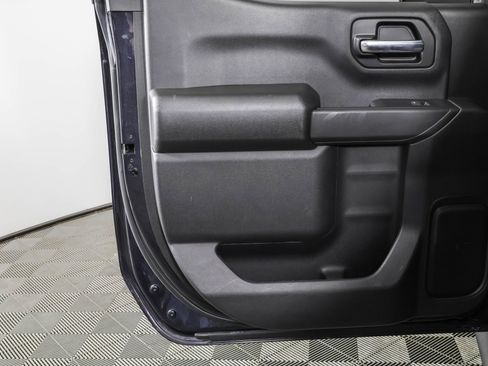 Used 2023 Chevrolet Silverado 1500 Custom AWD/4WD image 33