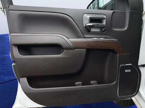 Used 2019 GMC Sierra 2500 Denali image 18