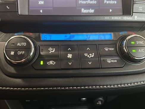 Used 2016 Toyota RAV4 XLE w/ Convenience Package AWD/4WD image 18