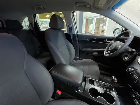 Used 2018 Kia Sorento AWD image 29