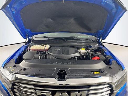 Used 2025 RAM 1500 Laramie AWD/4WD image 35