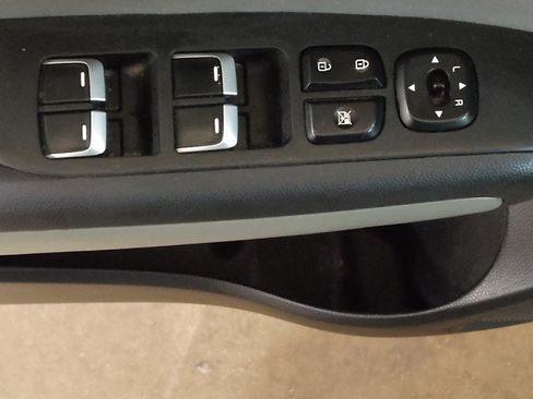 Used 2019 Kia Soul FWD image 27