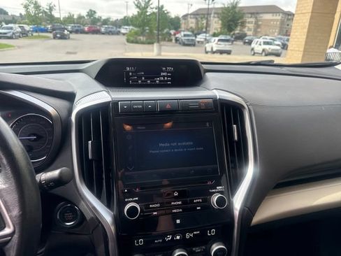 Used 2022 Subaru Ascent Limited AWD/4WD image 15