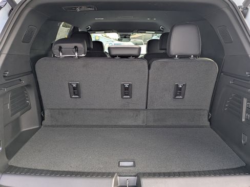 New 2026 Chevrolet Traverse High Country image 10