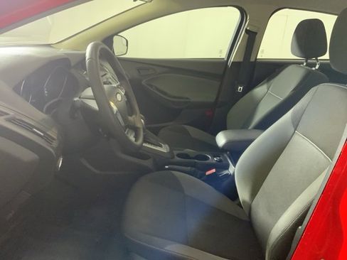 Used 2012 Ford Focus SE image 16