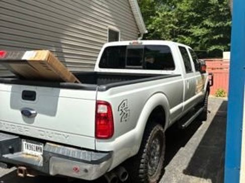 Used 2016 Ford F250 Lariat w/ Lariat Ultimate Package AWD/4WD image 4