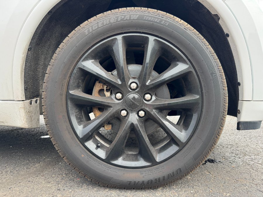 Used 2018 Dodge Durango GT w/ Blacktop Package AWD/4WD image 13