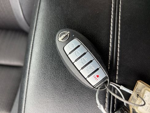Used 2025 Nissan Altima 2.5 SV FWD image 21