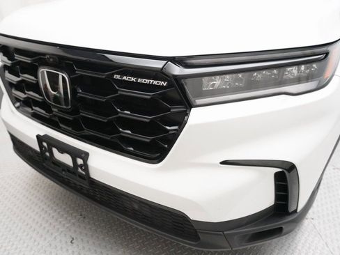Certified 2025 Honda Pilot Black Edition image 21