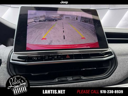 Certified 2023 Jeep Compass Latitude image 15