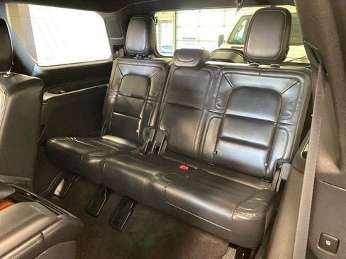 Certified 2024 Lincoln Navigator Reserve image 11