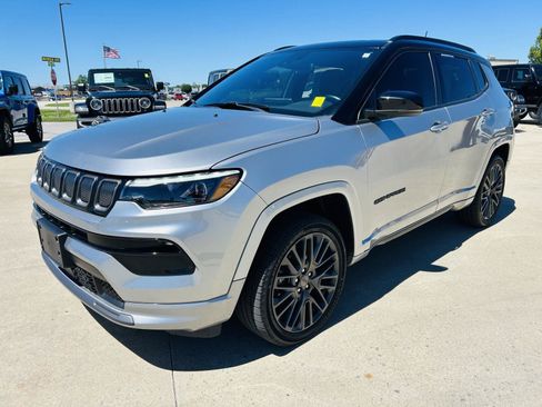 Used 2022 Jeep Compass High Altitude AWD/4WD image 35