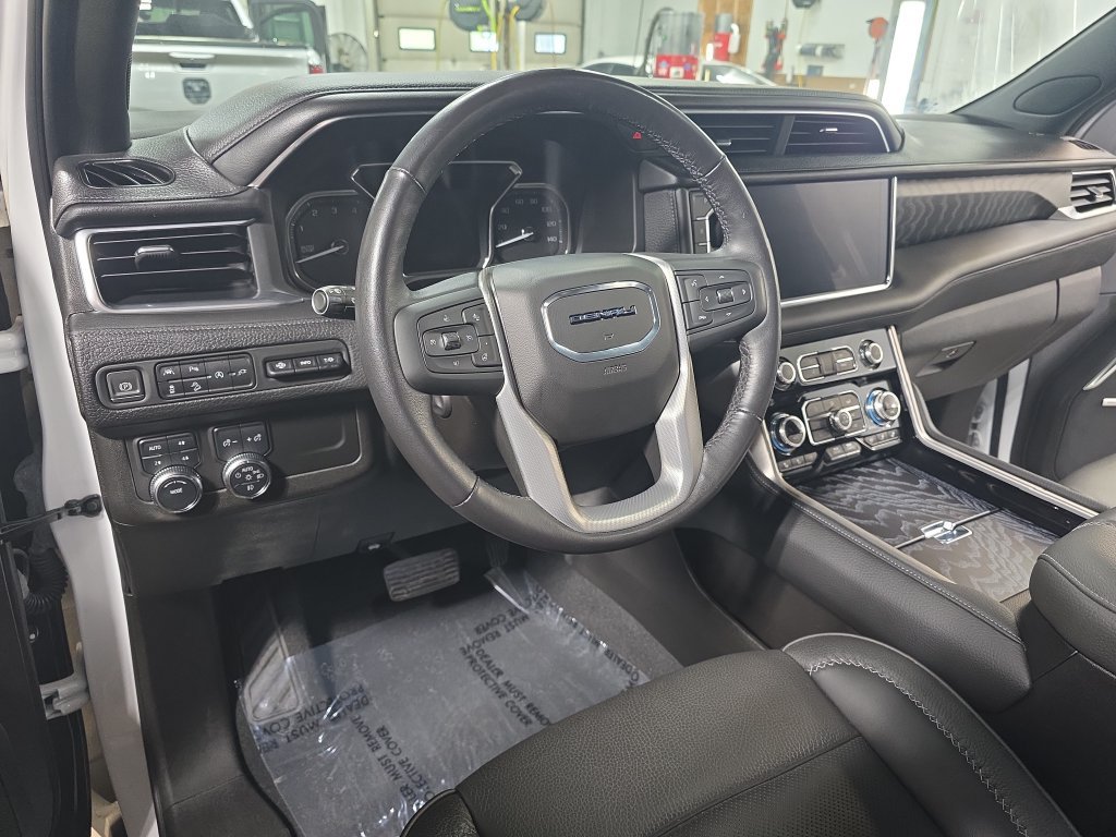 Used 2021 GMC Yukon Denali AWD/4WD image 19