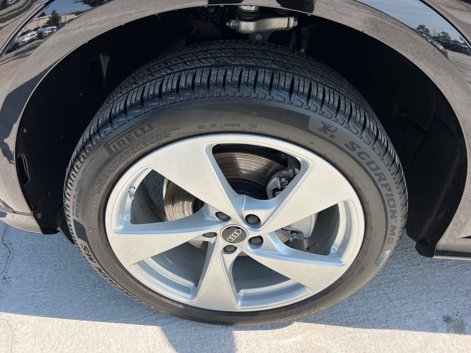 Certified 2025 Audi Q5 Premium Plus AWD/4WD image 11