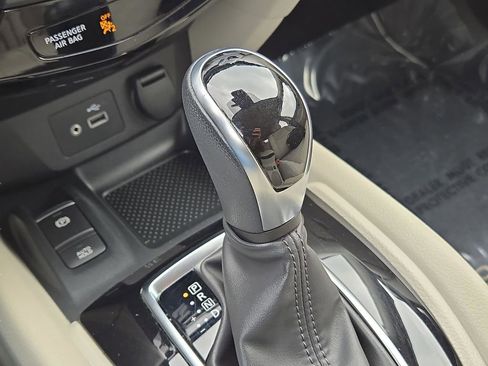 Used 2019 Nissan Rogue Sport SV w/ Technology Package image 22