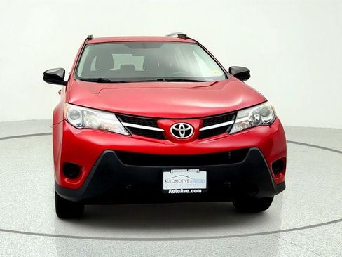 Used 2015 Toyota RAV4 LE AWD/4WD image 2