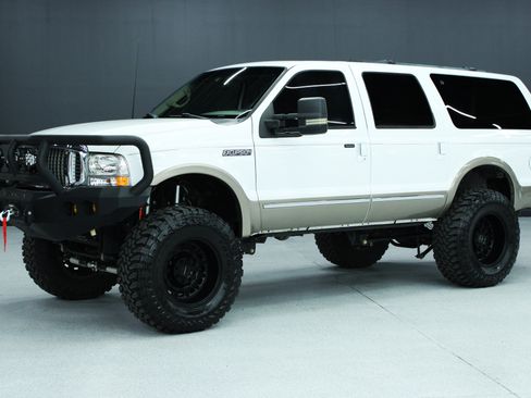 Used 2002 Ford Excursion Limited AWD/4WD image 42