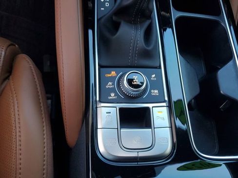 Certified 2024 Kia Telluride SX Prestige X-Line image 28