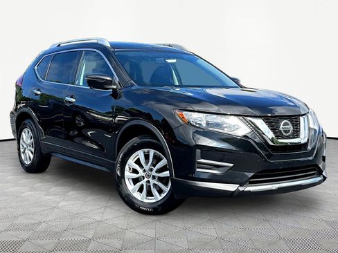 Used 2018 Nissan Rogue SV w/ Premium Package AWD/4WD image 3