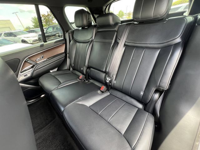 Used 2023 Land Rover Range Rover SE AWD/4WD image 13