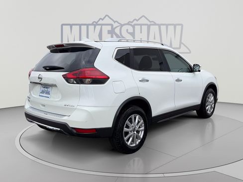 Used 2017 Nissan Rogue SV w/ SV Premium Package AWD/4WD image 5