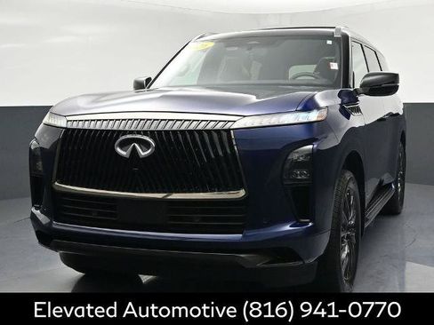 Certified 2026 INFINITI QX80 Autograph AWD/4WD image 3