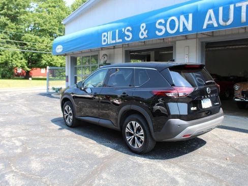 Used 2021 Nissan Rogue SV AWD/4WD image 3