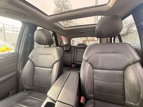 Used 2015 Mercedes-Benz ML 400 4MATIC w/ Lighting Package image 24