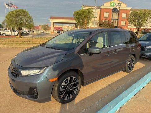 New 2026 Honda Odyssey Elite image 4