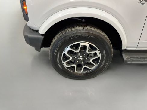 Used 2025 Ford Bronco Outer Banks AWD/4WD image 31