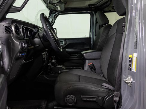 Used 2023 Jeep Wrangler Unlimited w/ Cold Weather Group AWD/4WD image 24