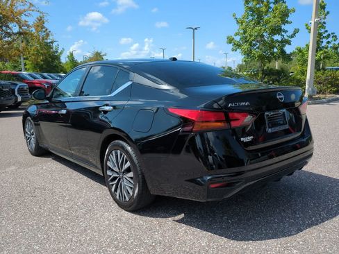 Used 2024 Nissan Altima 2.5 SV FWD image 4