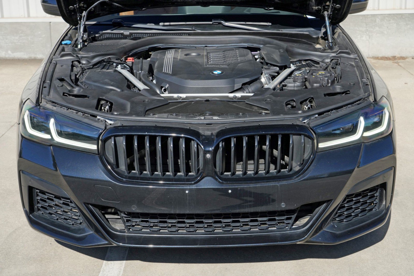 Used 2021 BMW 540i w/ M Sport Package RWD image 8