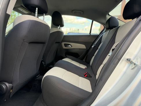 Used 2015 Chevrolet Cruze LS image 28