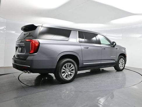 Used 2022 GMC Yukon XL Denali AWD/4WD image 44