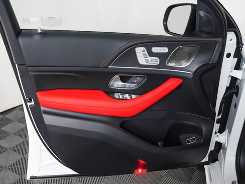 New 2026 Mercedes-Benz GLE 53 AMG 4MATIC Coupe image 23