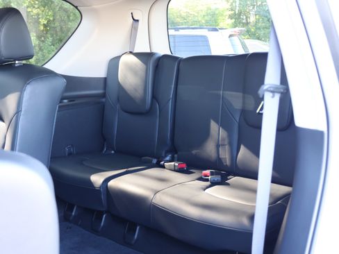 Used 2024 Nissan Armada SL AWD/4WD image 18