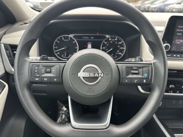 Used 2023 Nissan Rogue SV FWD image 22