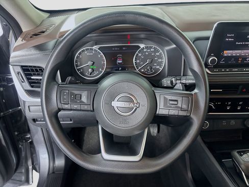 Used 2023 Nissan Rogue S FWD image 11