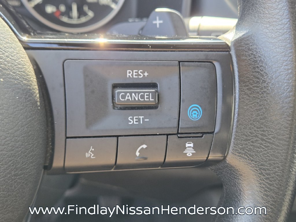 Used 2023 Nissan Rogue SV FWD image 24