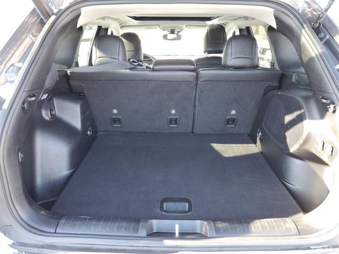 Used 2022 Jeep Cherokee Latitude Lux w/ Sun & Sound Group image 8