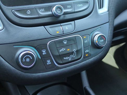 Used 2023 Chevrolet Malibu RS FWD image 17