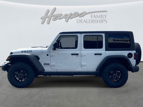 Used 2024 Jeep Wrangler Unlimited Sport AWD/4WD image 7