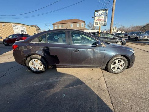 Used 2014 Chevrolet Cruze LT image 8