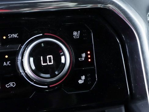 Used 2024 GMC Sierra 2500 Denali Ultimate image 35